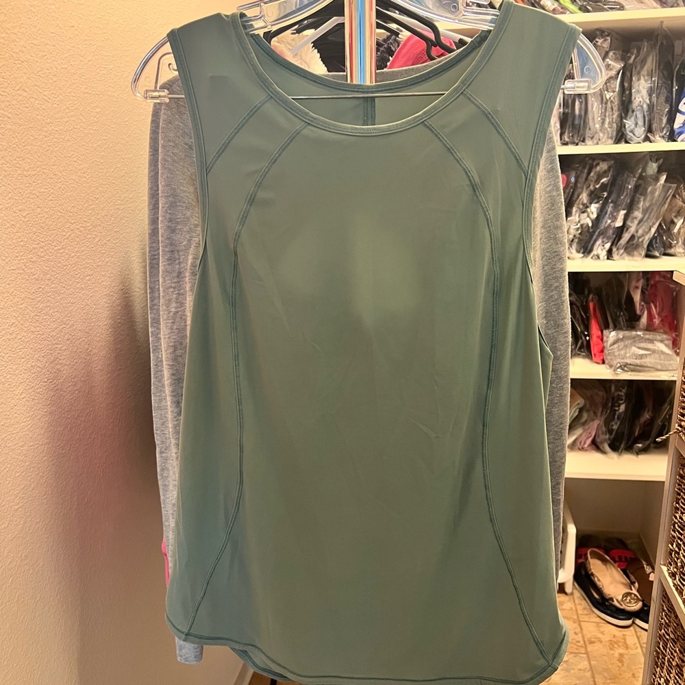 Lululemon Tank 12